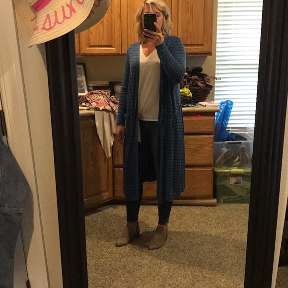 LuLaRoe Sarah cardigan - Picture 1 of 3